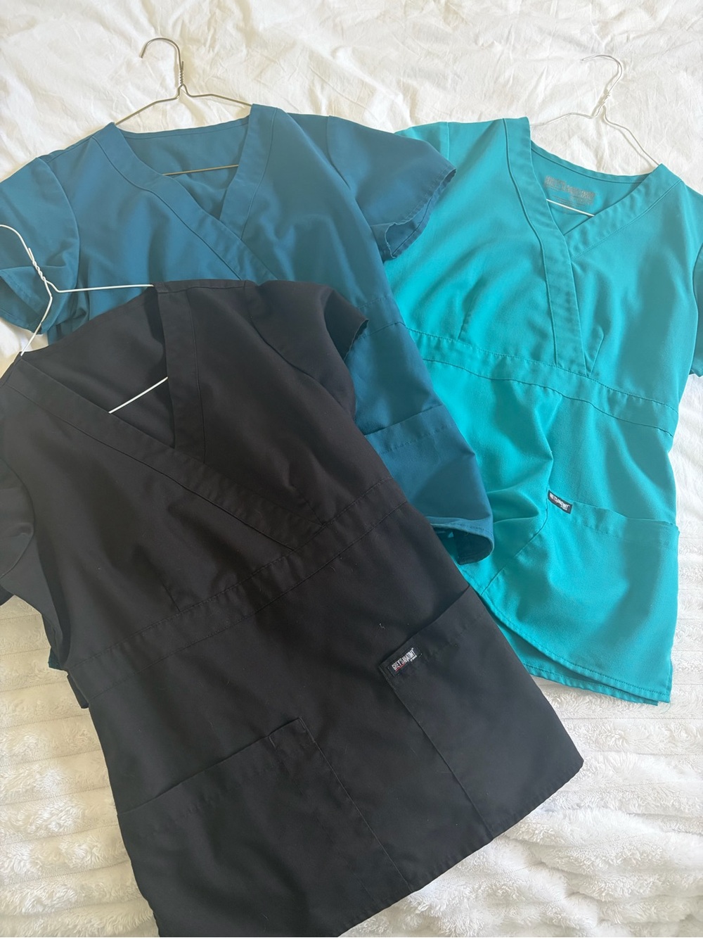 Greys anatomy Medical Scrub Top - Black, Teal & Blue